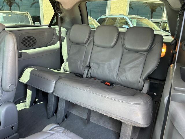 CHRYSLER GRAND VOYAGER LX 2.8 CRDI AUTO SPANISH LHD IN SPAIN 106K 7 SEATS 2006